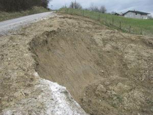 Občasne zapore ceste Brecljevo-Dol pri Šmarju